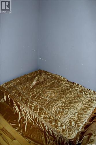 3 2Nd Avenue Se, Weyburn, SK - Indoor Photo Showing Bedroom