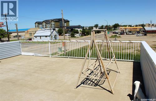 3 2Nd Avenue Se, Weyburn, SK - Outdoor