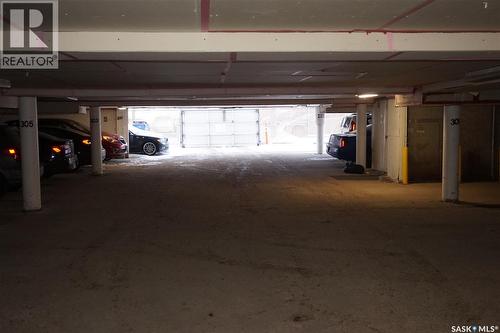 303 2315 Mcintyre Street, Regina, SK - Indoor Photo Showing Garage