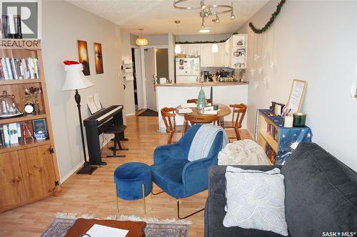 303 2315 Mcintyre Street, Regina, SK - Indoor Photo Showing Living Room