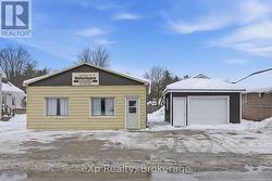 10 QUEEN STREET N  Minto, ON N0G 1Z0