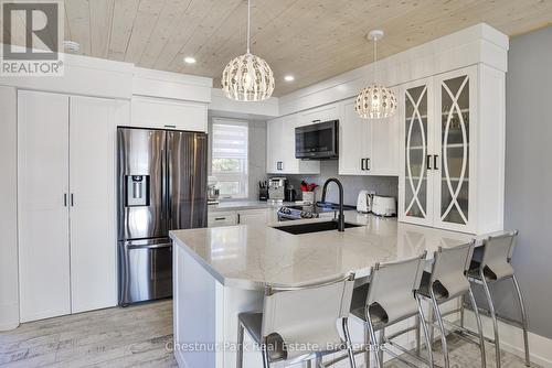 4 TURNER DRIVE  Huntsville (Chaffey), ON P1H 1A8