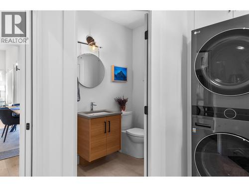 Laundry and 2 piece main floor bathroom - 830 Westview Way Unit# 22, West Kelowna, BC - Indoor Photo Showing Laundry Room