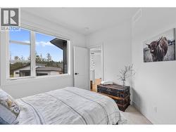 Upper level bedroom 2 - 