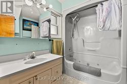 Main Floor Bathroom - 