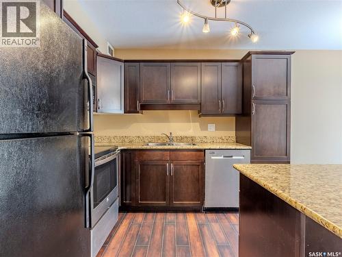410 615 Lynd Crescent, Saskatoon, SK - Indoor Photo Showing Kitchen With Double Sink