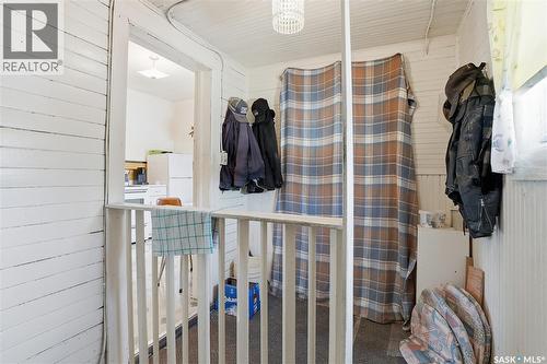 129 K Avenue S, Saskatoon, SK - Indoor