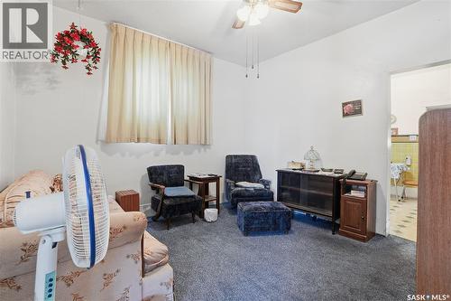 129 K Avenue S, Saskatoon, SK - Indoor