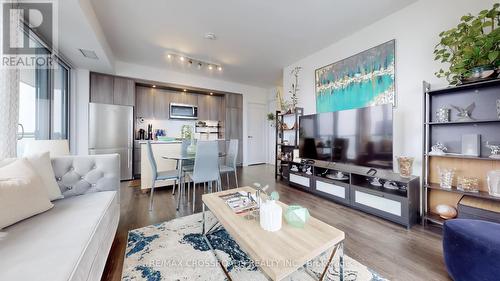 4210 - 30 Inn On The Park Drive, Toronto, ON - Indoor Photo Showing Living Room