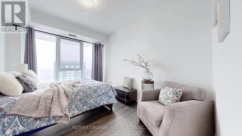 4210 - 30 Inn On The Park Drive, Toronto, ON - Indoor Photo Showing Bedroom