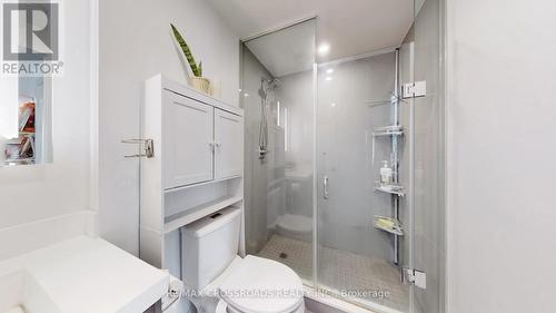 4210 - 30 Inn On The Park Drive, Toronto, ON - Indoor Photo Showing Bathroom