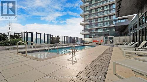 4210 - 30 Inn On The Park Drive, Toronto, ON - Outdoor With In Ground Pool