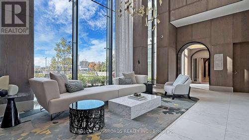 4210 - 30 Inn On The Park Drive, Toronto, ON - Indoor