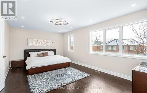 5352 Snowbird Court, Mississauga, ON - Indoor Photo Showing Bedroom