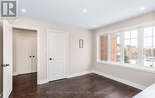 5352 Snowbird Court, Mississauga, ON - Indoor Photo Showing Other Room