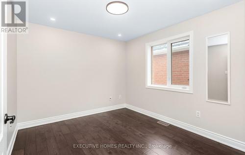 5352 Snowbird Court, Mississauga, ON - Indoor Photo Showing Other Room