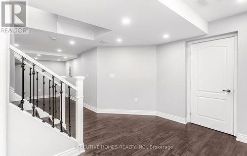 5352 Snowbird Court, Mississauga, ON - Indoor Photo Showing Other Room