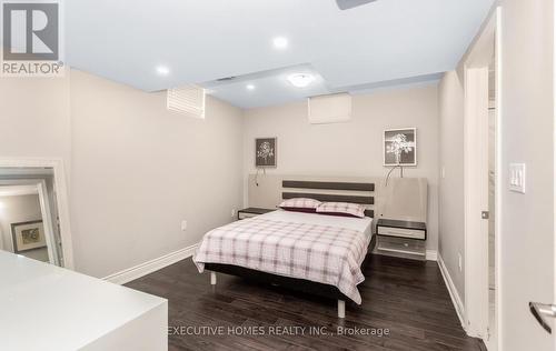 5352 Snowbird Court, Mississauga, ON - Indoor Photo Showing Bedroom