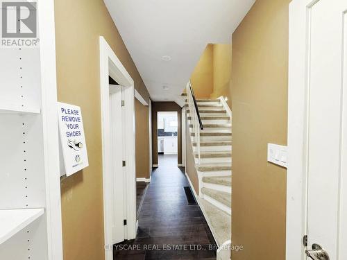 Foyer - 4064 Teakwood Drive, Mississauga, ON - Indoor Photo Showing Other Room