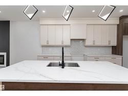 3103 Magpie WY NW  Edmonton, AB T5S 0V3