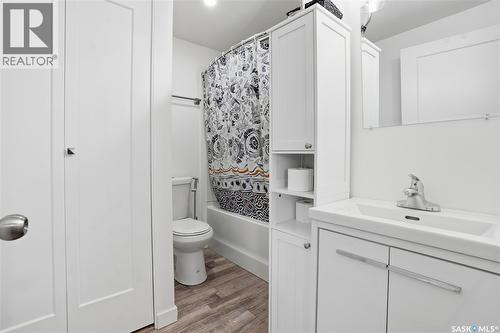 2179 Broder Street, Regina, SK - Indoor Photo Showing Bathroom