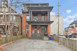 3 - 50 EAST AVENUE S  Hamilton (Stinson), ON L8N 2T4