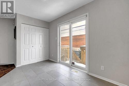 17 Glenhaven Private, Ottawa, ON - Indoor Photo Showing Other Room