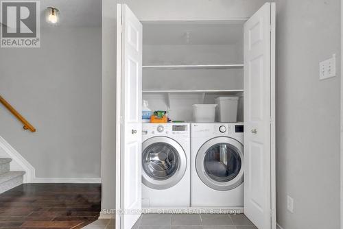 17 Glenhaven Private, Ottawa, ON - Indoor Photo Showing Laundry Room