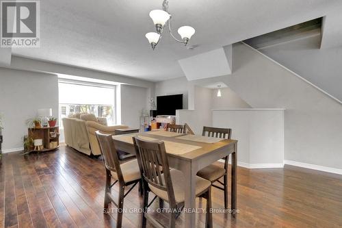 17 Glenhaven Private, Ottawa, ON - Indoor Photo Showing Dining Room