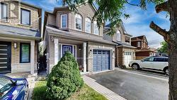 1552 AVONMORE SQUARE  Pickering, ON L1V 7H5