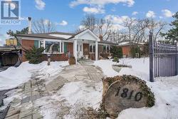 1810 SOUTH SHERIDAN WAY  Mississauga, ON L5J 2M2