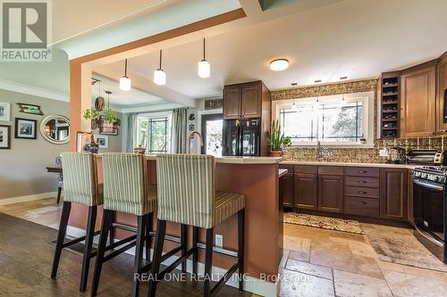 5222 Bromley Road, Burlington, ON - Indoor Photo Showing Kitchen