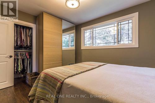 5222 Bromley Road, Burlington, ON - Indoor Photo Showing Bedroom
