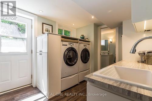 5222 Bromley Road, Burlington, ON - Indoor Photo Showing Laundry Room