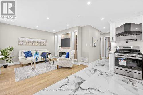 150 Brucedale Avenue E, Hamilton, ON - Indoor