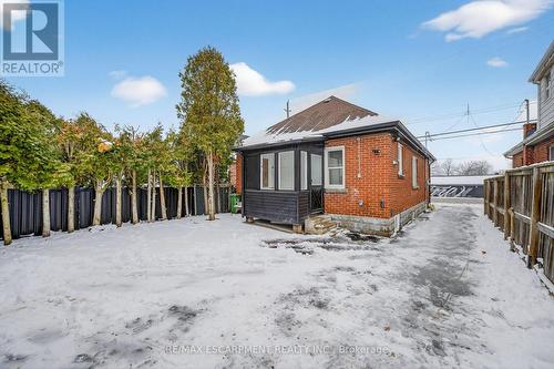 150 Brucedale Avenue E, Hamilton, ON - Outdoor
