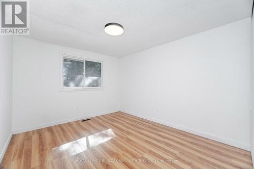 21 Horning Drive, Hamilton, ON - Indoor Photo Showing Other Room