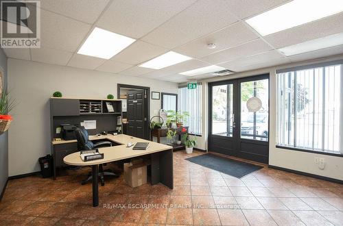 190 Hempstead Drive, Hamilton, ON 