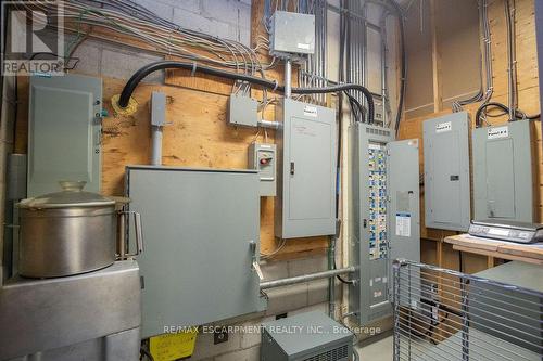 190 Hempstead Drive, Hamilton, ON 