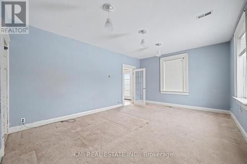 76 Main Street E, Mapleton, ON - Indoor Photo Showing Other Room
