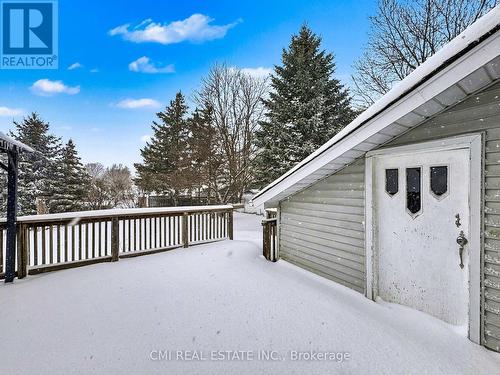 76 Main Street E, Mapleton, ON - Outdoor