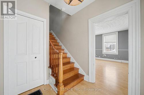 76 Main Street E, Mapleton, ON - Indoor Photo Showing Other Room