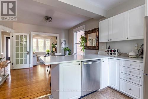 58 Chatham Street, Hamilton, ON - Indoor Photo Showing Kitchen
