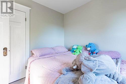 58 Chatham Street, Hamilton, ON - Indoor Photo Showing Bedroom