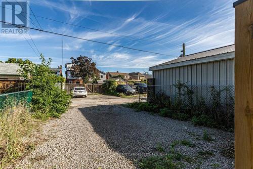 58 Chatham Street, Hamilton, ON - Outdoor