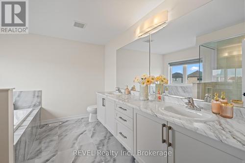 80 Explorer Way, Thorold (Rolling Meadows), ON - Indoor Photo Showing Bathroom