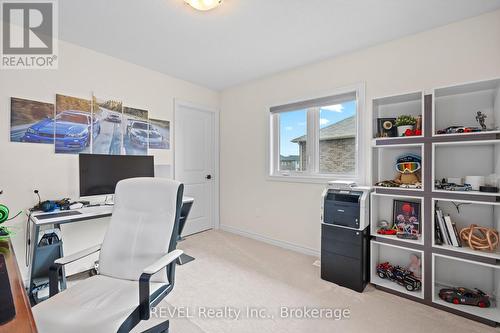 80 Explorer Way, Thorold (Rolling Meadows), ON - Indoor Photo Showing Office