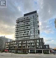 2 - 128 FAIRVIEW MALL DRIVE  Toronto, ON M2J 0E8