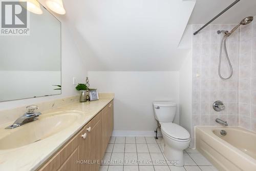 189 Frank Endean Road, Richmond Hill, ON - Indoor Photo Showing Bathroom
