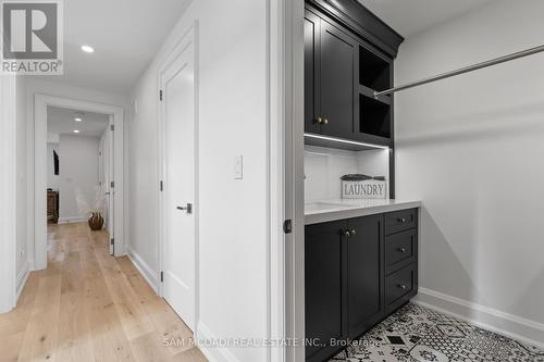 4 Iroquois Avenue, Mississauga, ON - Indoor Photo Showing Other Room